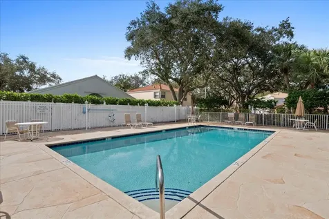 10233 Allamanda Circle Palm Beach Gardens FL 33410
