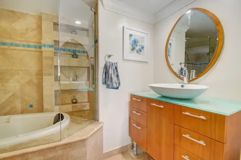 145 Yacht Club Way Hypoluxo FL 33462