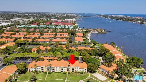 145 Yacht Club Way Hypoluxo FL 33462