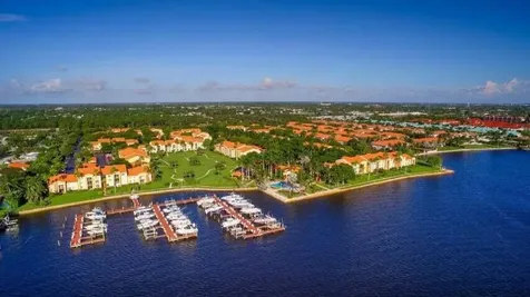 145 Yacht Club Way Hypoluxo FL 33462