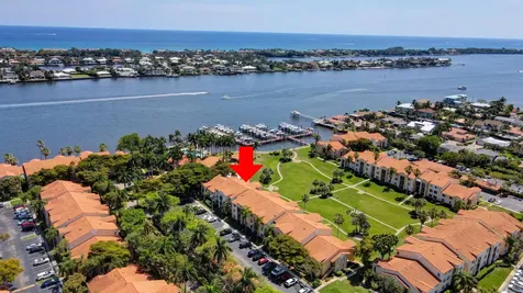 145 Yacht Club Way Hypoluxo FL 33462