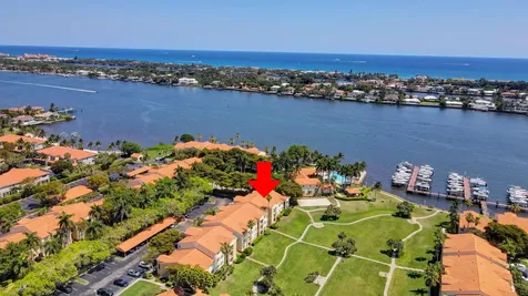 145 Yacht Club Way Hypoluxo FL 33462