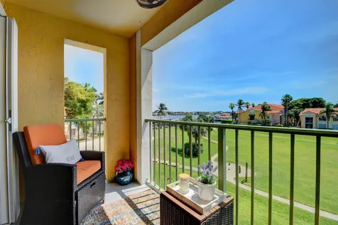 145 Yacht Club Way Hypoluxo FL 33462
