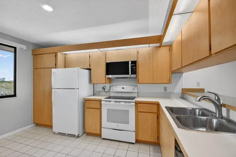 2421 Village Boulevard West Palm Beach FL 33409