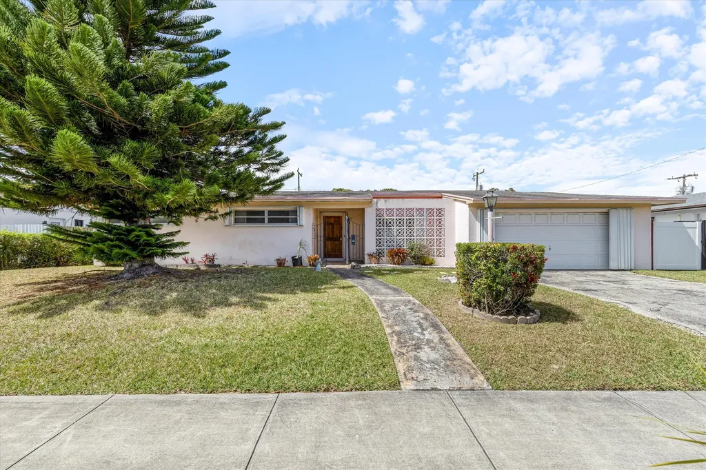 17630 SW 108th Court Miami FL 33157