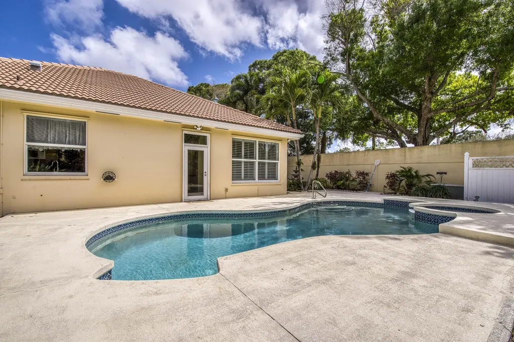 190 S Hampton Drive Jupiter FL 33458