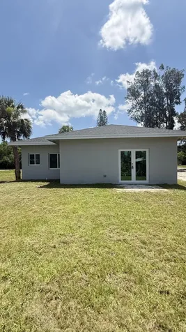 2007 N 49th Street Fort Pierce FL 34947