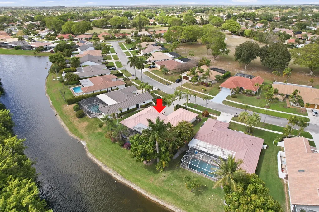 10152 Harbourtown Court Boca Raton FL 33498