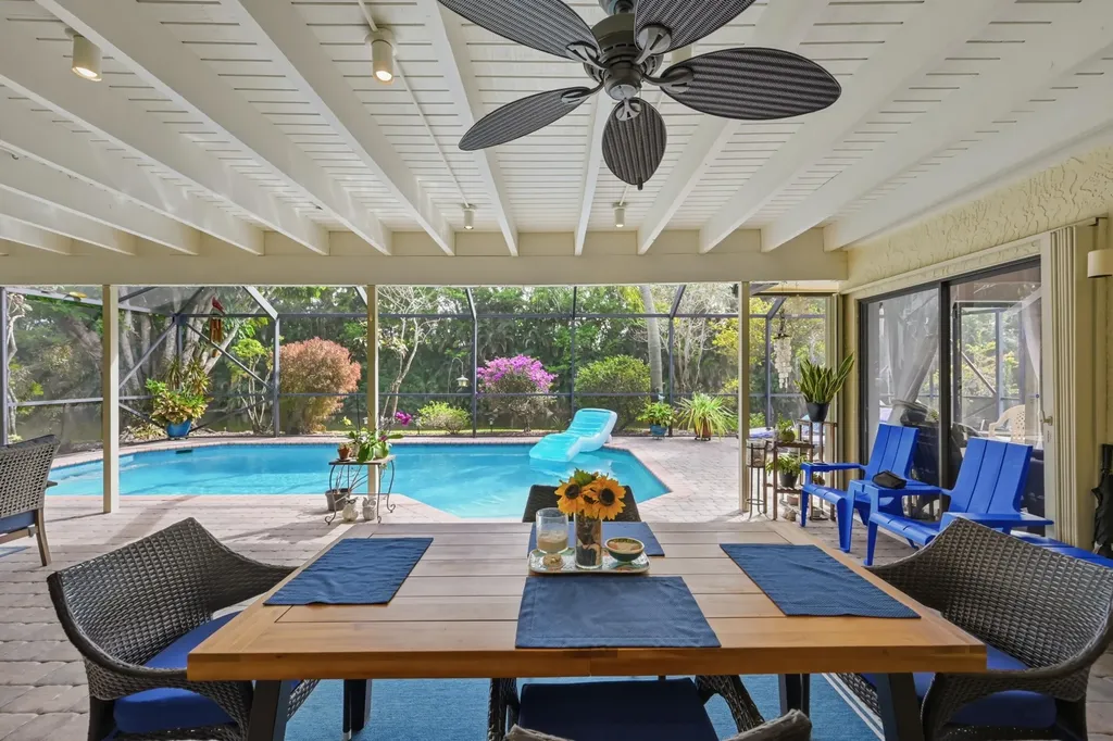 10152 Harbourtown Court Boca Raton FL 33498