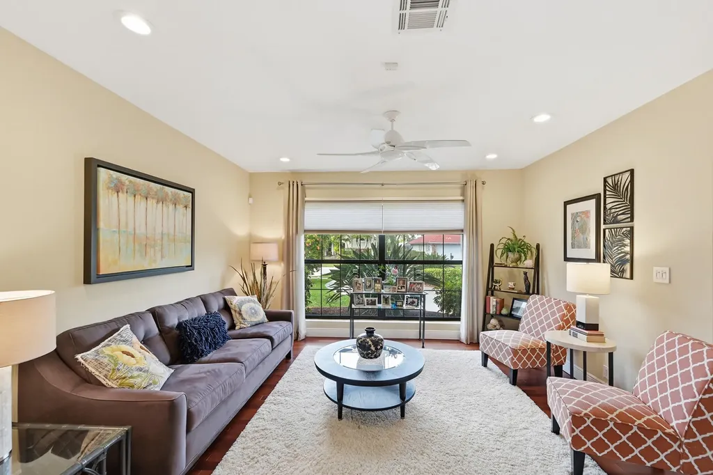 10152 Harbourtown Court Boca Raton FL 33498