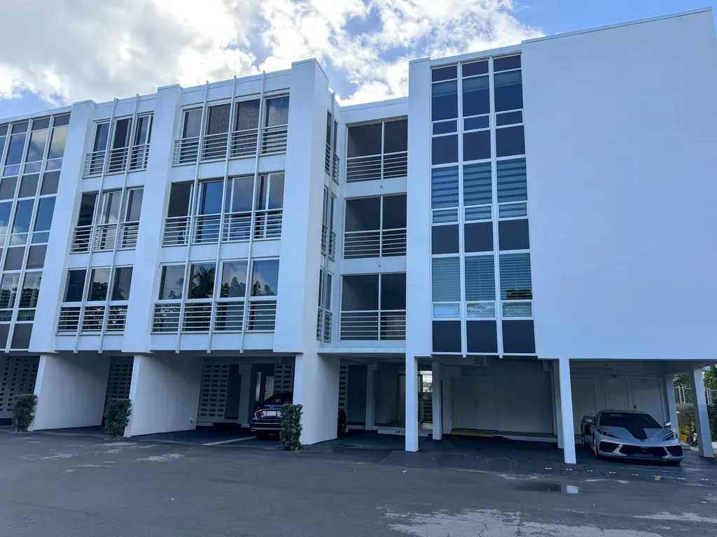 850 NE Spanish River Boulevard Boca Raton FL 33431