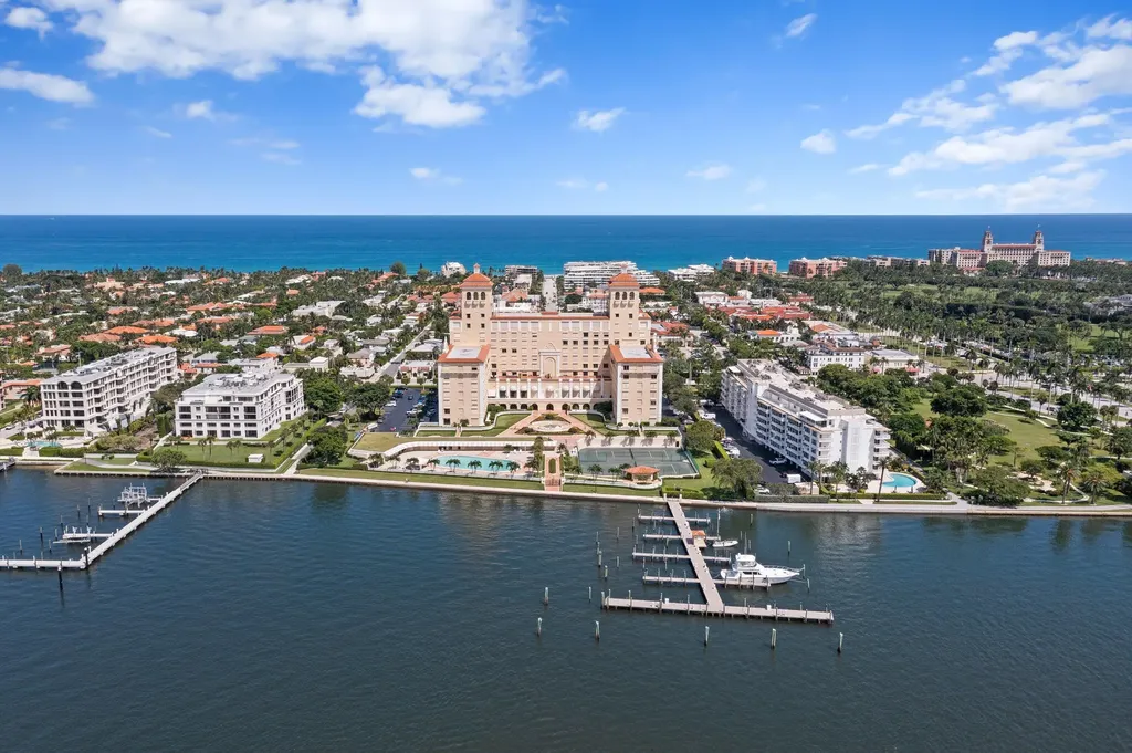 150 Bradley Place Palm Beach FL 33480