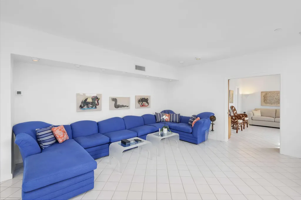 150 Bradley Place Palm Beach FL 33480