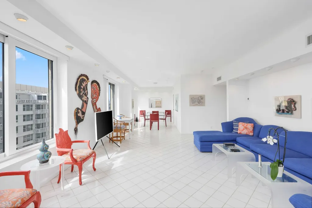 150 Bradley Place Palm Beach FL 33480