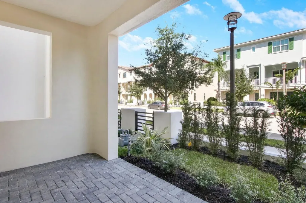 5218 Beckman Terrace Palm Beach Gardens FL 33418