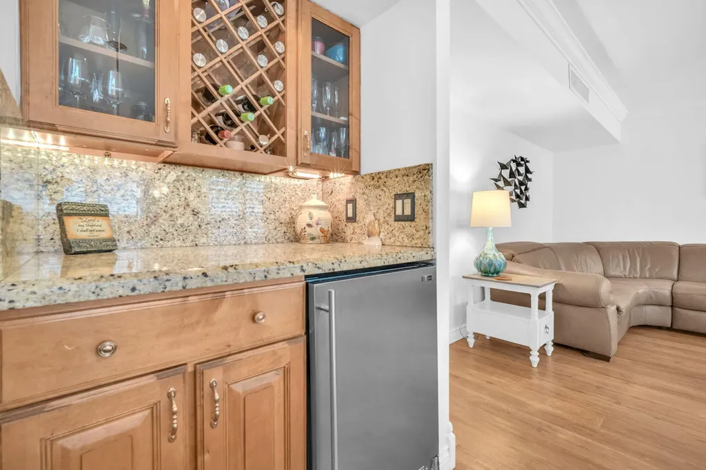 1239 Hillsboro Mile Hillsboro Beach FL 33062
