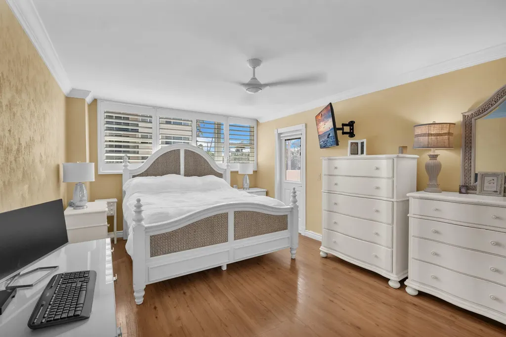 1239 Hillsboro Mile Hillsboro Beach FL 33062