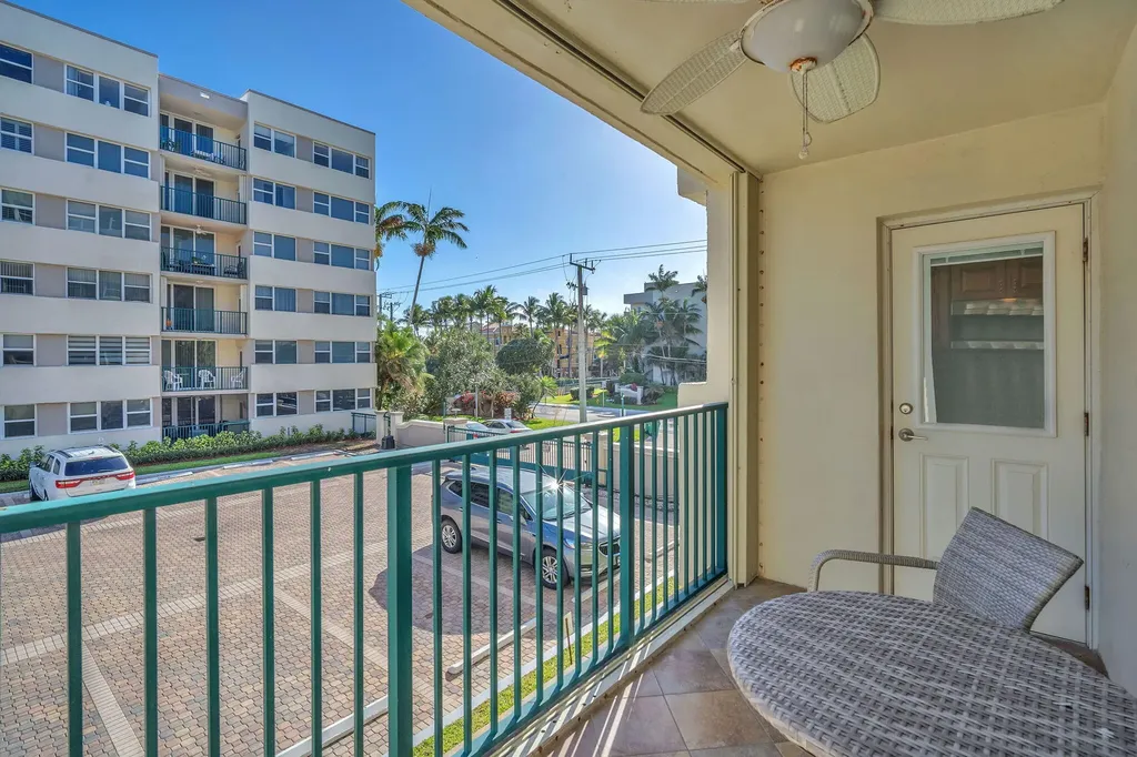 1239 Hillsboro Mile Hillsboro Beach FL 33062