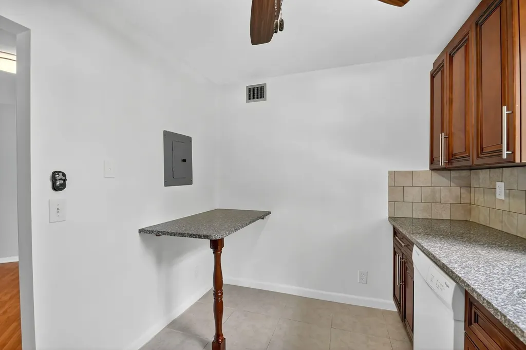 5040 Rose Hill Drive Boynton Beach FL 33437