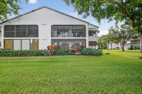 5040 Rose Hill Drive Boynton Beach FL 33437