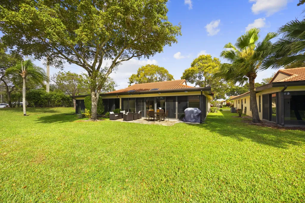 5916 Sunswept Lane Boynton Beach FL 33437
