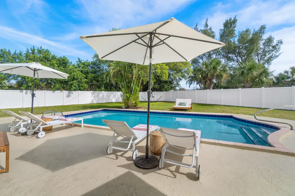 4300 Brooks Avenue West Palm Beach FL 33407