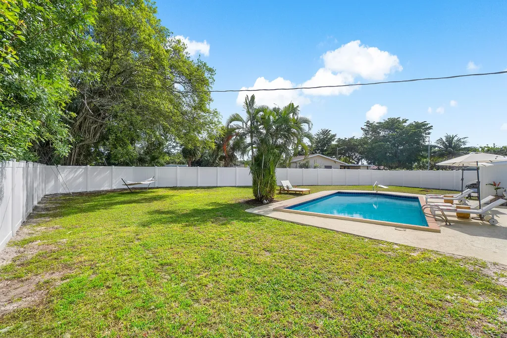 4300 Brooks Avenue West Palm Beach FL 33407