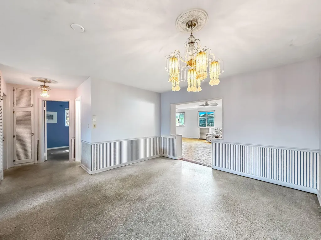 691 Snead Circle West Palm Beach FL 33413