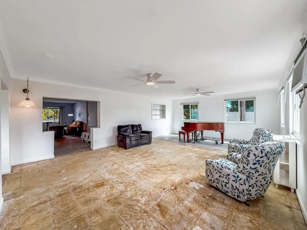 691 Snead Circle West Palm Beach FL 33413