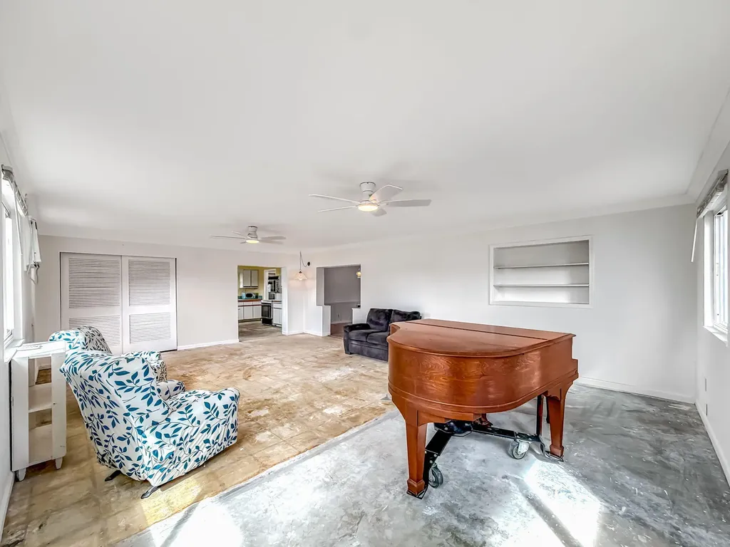 691 Snead Circle West Palm Beach FL 33413