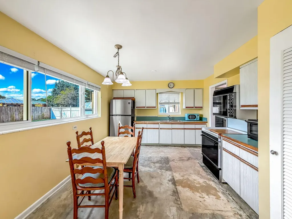 691 Snead Circle West Palm Beach FL 33413