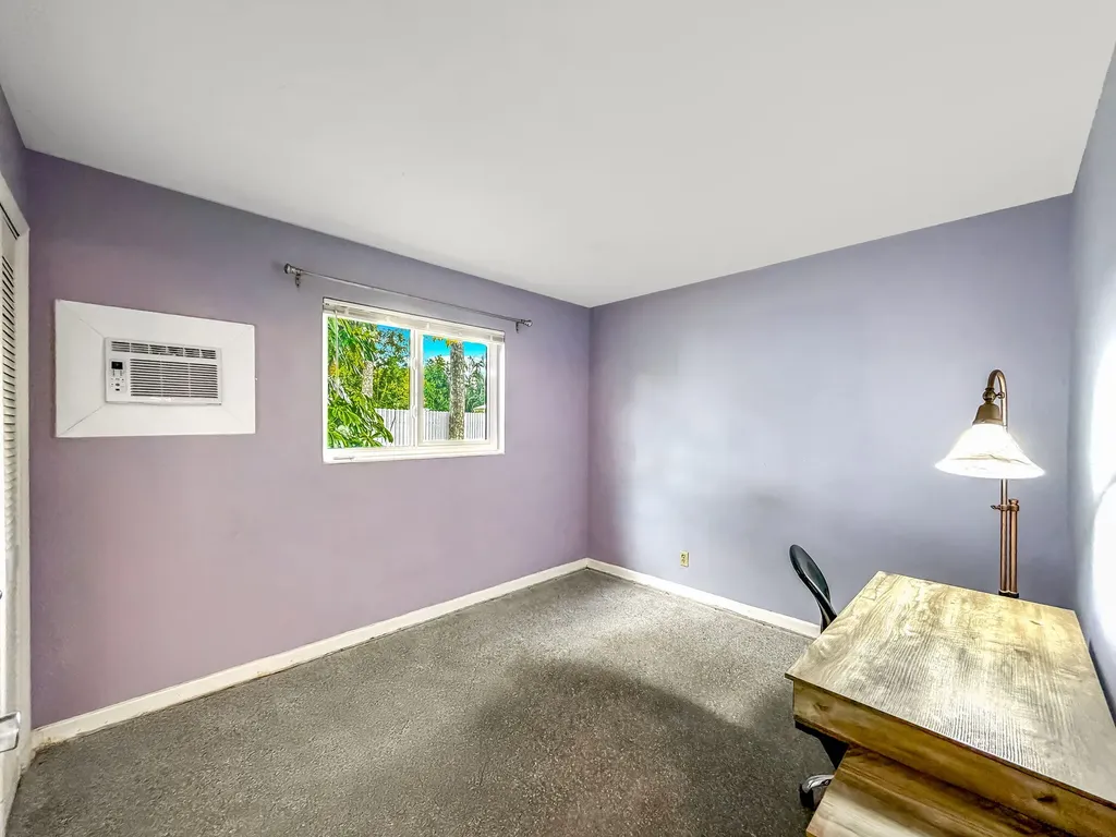 691 Snead Circle West Palm Beach FL 33413