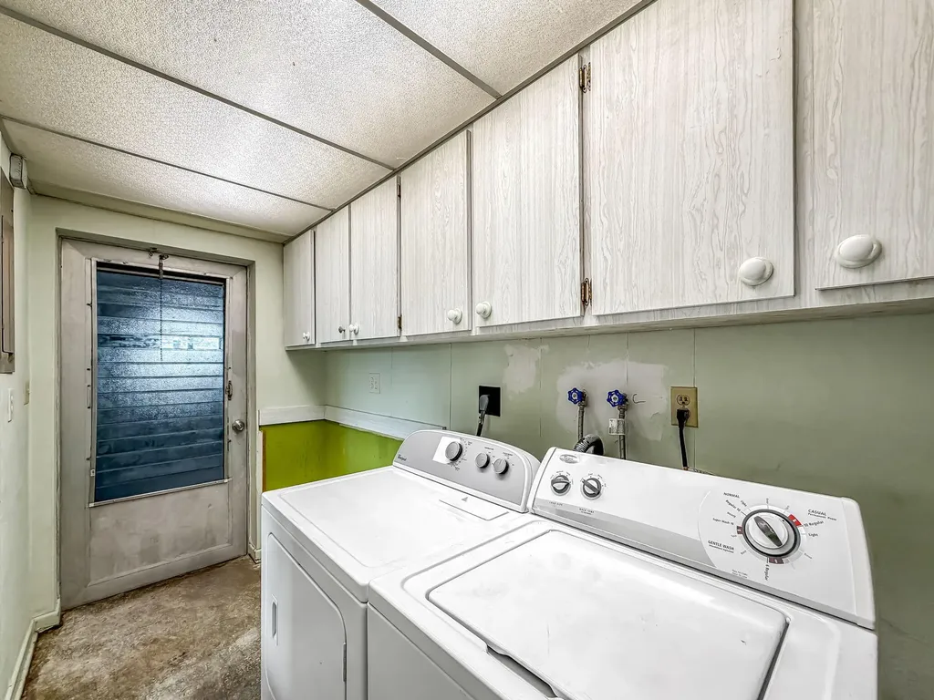 691 Snead Circle West Palm Beach FL 33413