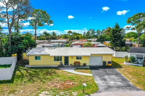 691 Snead Circle West Palm Beach FL 33413