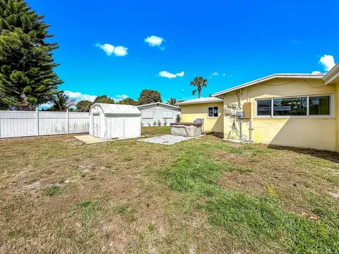 691 Snead Circle West Palm Beach FL 33413