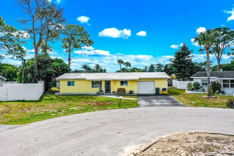 691 Snead Circle West Palm Beach FL 33413
