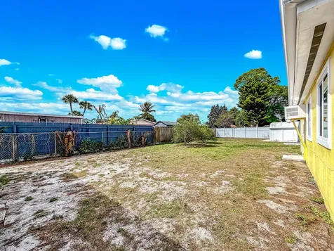 691 Snead Circle West Palm Beach FL 33413