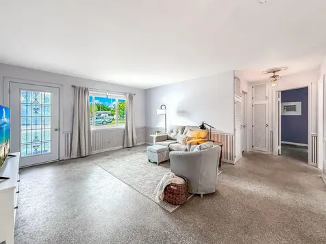 691 Snead Circle West Palm Beach FL 33413