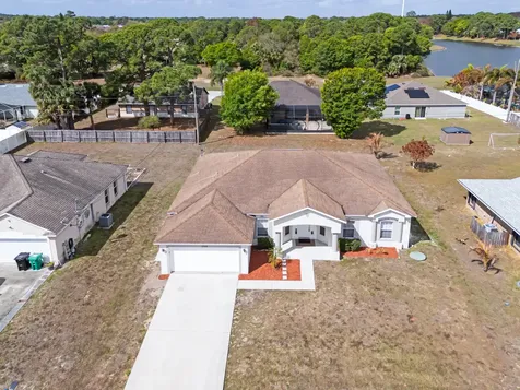 1722 SW Anderson Street Port St Lucie FL 34953