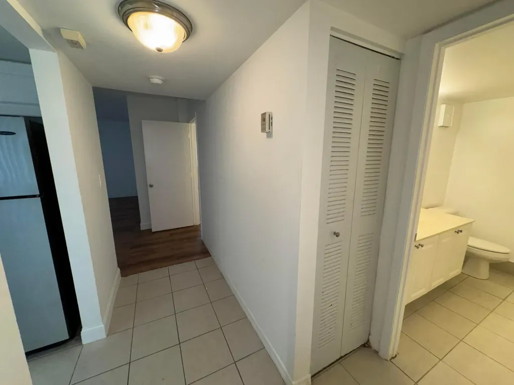 701 N Pine Island Road Plantation FL 33324