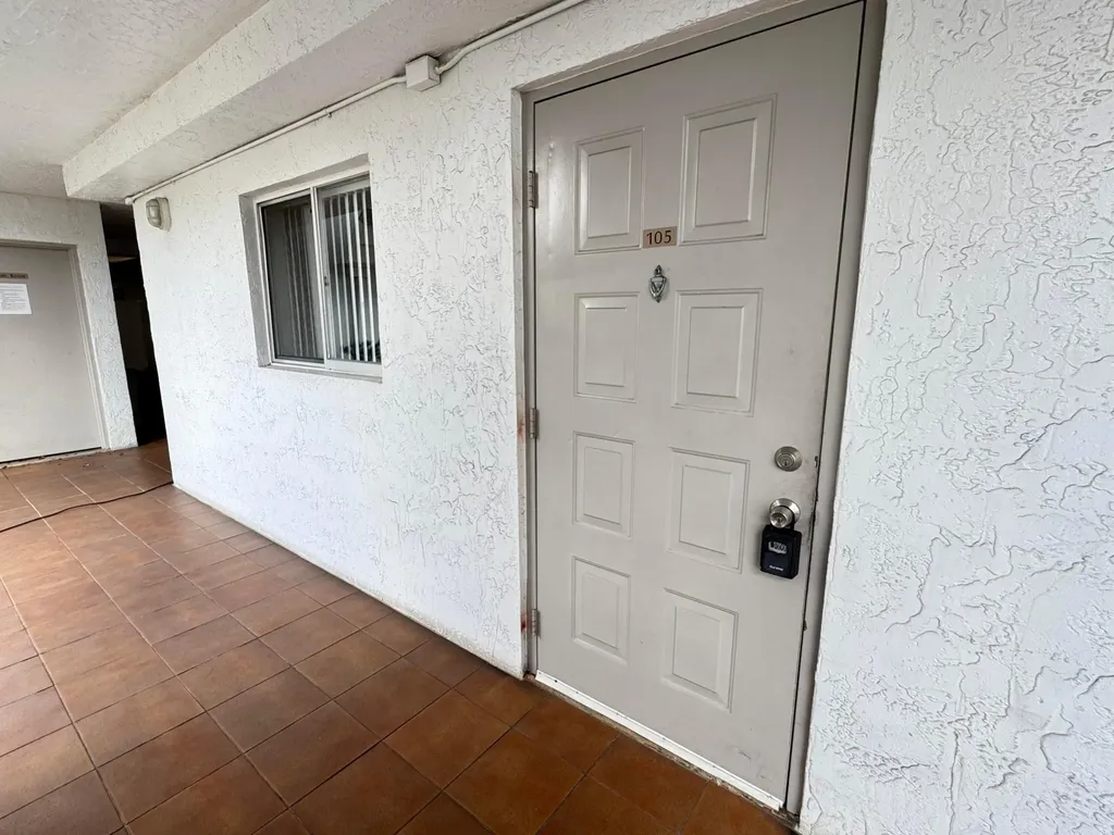 701 N Pine Island Road Plantation FL 33324