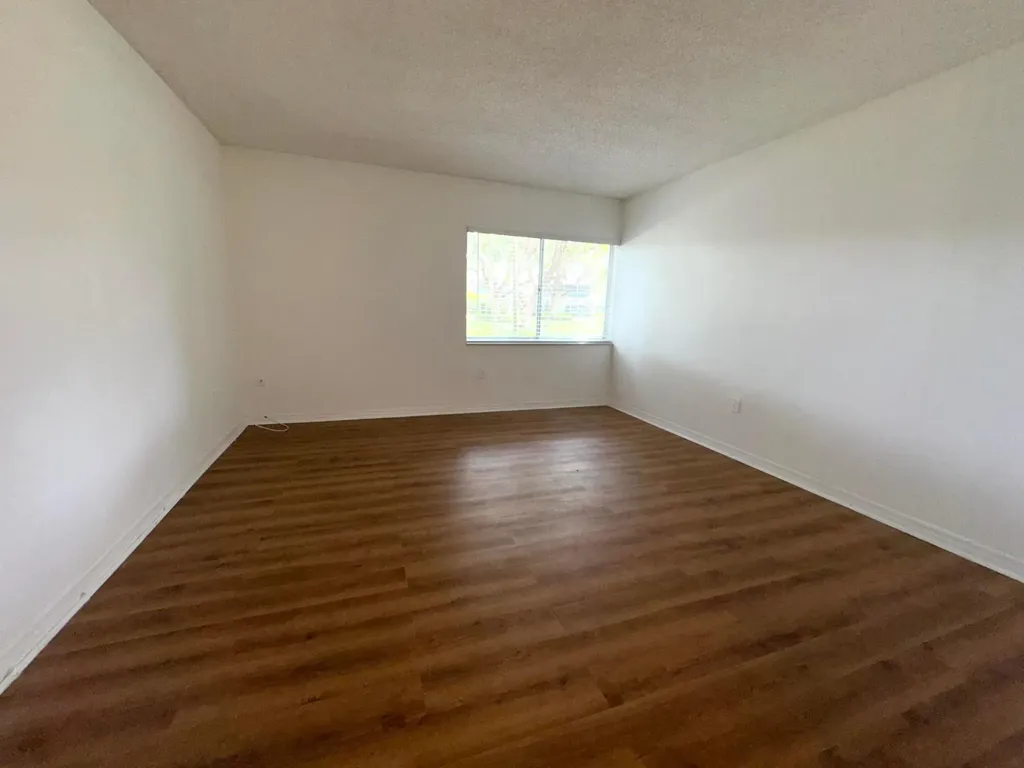 701 N Pine Island Road Plantation FL 33324