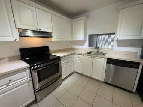 701 N Pine Island Road Plantation FL 33324