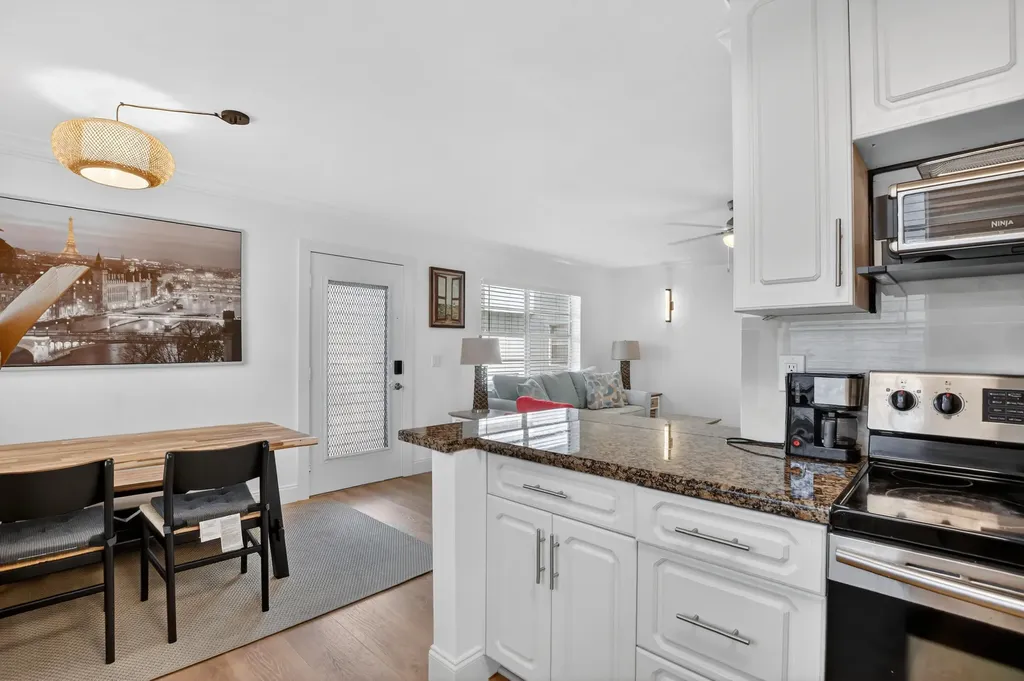 944 Normandy Trail Delray Beach FL 33484