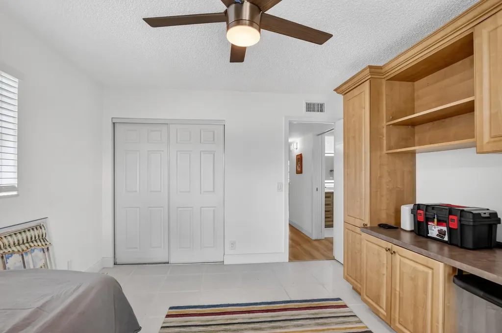 944 Normandy Trail Delray Beach FL 33484