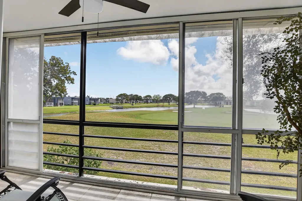 944 Normandy Trail Delray Beach FL 33484