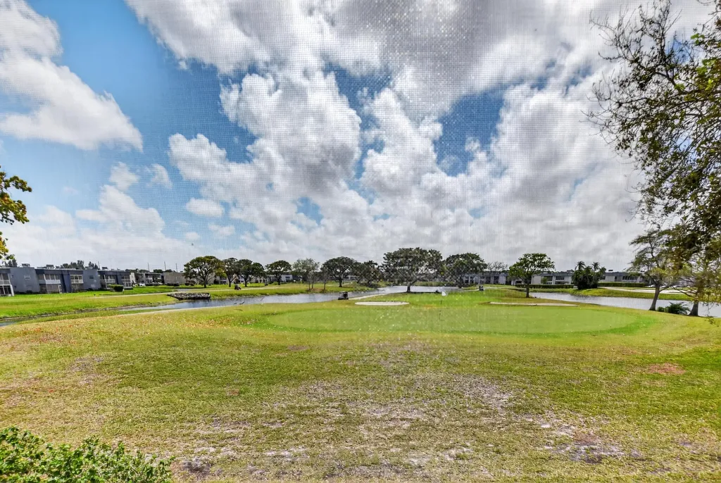 944 Normandy Trail Delray Beach FL 33484