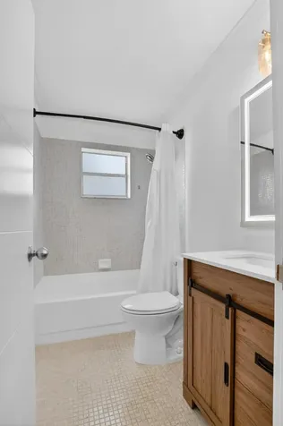 944 Normandy Trail Delray Beach FL 33484