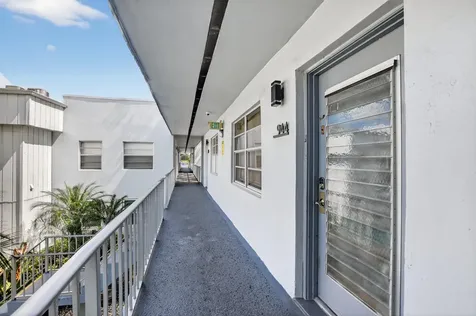 944 Normandy Trail Delray Beach FL 33484