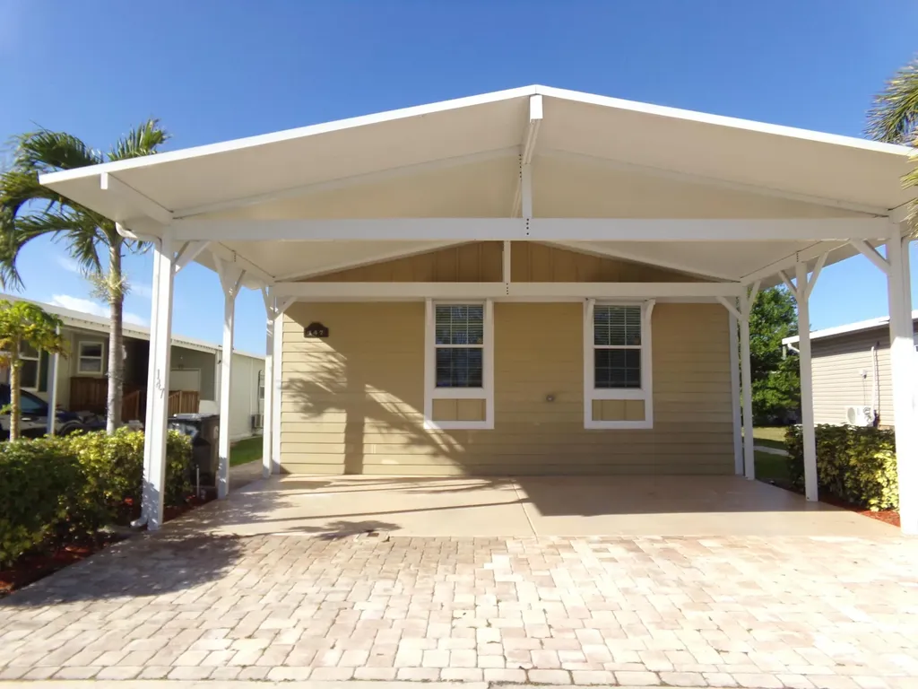 147 Plantation Boulevard Greenacres FL 33467